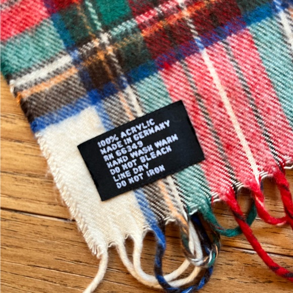 5/30🦄- Plaid Scarf Tartan Plaid Scarf German Made Winter Trends - Picture 3 of 3